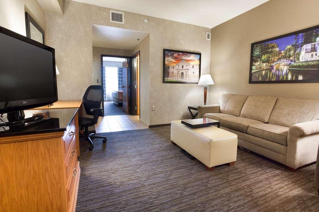Drury Inn & Suites San Antonio North Stone Oak Room photo